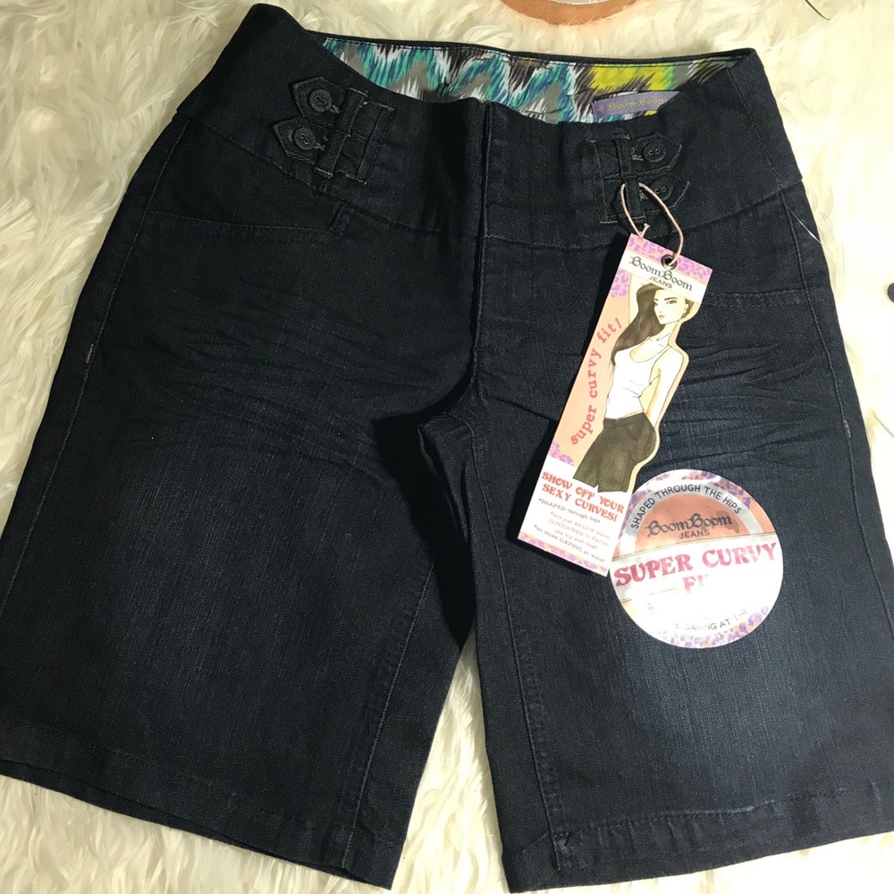Curvy shape fit shorts